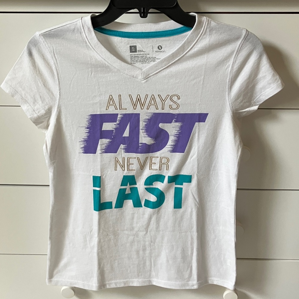 🥇XERSION GIRLS SIZE XL (16) RUNNING TEE